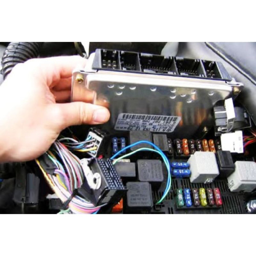 Видеокурс Научись ремонту блоков управления грузовиков Mercedes Actros, Atego, Axor