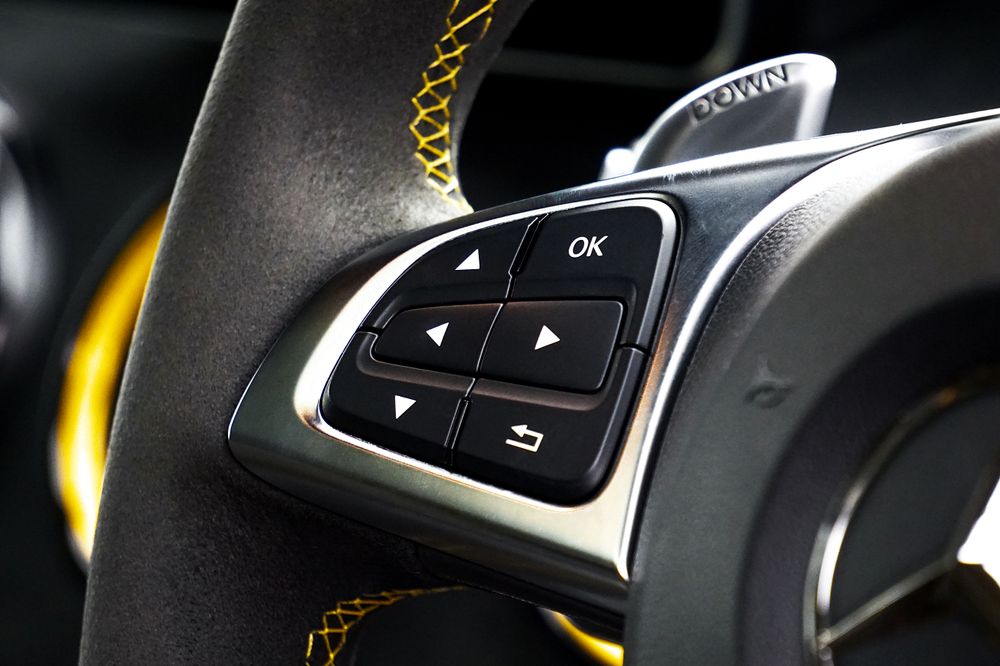 Кнопки круиз-контроля на руле Mazda 6 GH и шлейф руля с проводкой