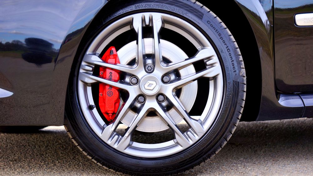 Внешний вид блока ABS Honda Stepwgn 2020 во время замены